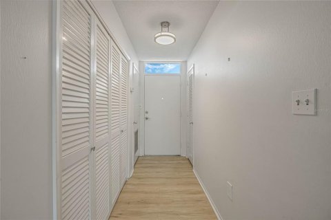 Condominio en alquiler en Winter Park, Florida, 1 dormitorio, 71.72 m2 № 1901311 - foto 5