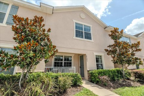 Townhouse in Wesley Chapel, Florida 3 bedrooms, 146.41 sq.m. № 1835810 - photo 1