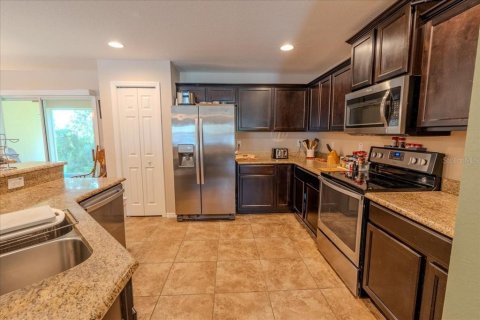 Townhouse in Wesley Chapel, Florida 3 bedrooms, 146.41 sq.m. № 1835810 - photo 3