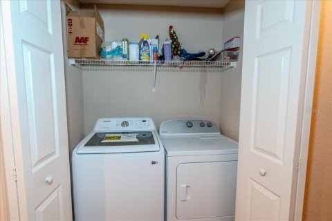 Townhouse in Wesley Chapel, Florida 3 bedrooms, 146.41 sq.m. № 1835810 - photo 17