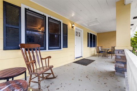 House in Brandon, Florida 4 bedrooms, 149.57 sq.m. № 1556499 - photo 25