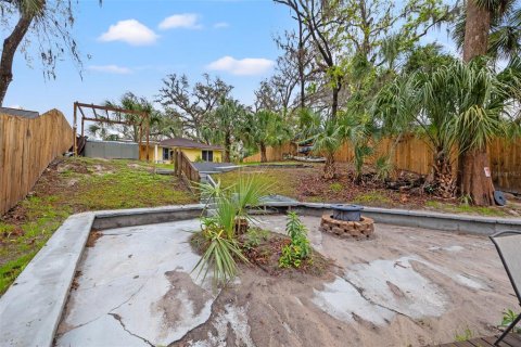 House in Brandon, Florida 4 bedrooms, 149.57 sq.m. № 1556499 - photo 19