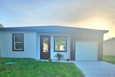 House in Sanford, Florida 3 bedrooms, 121.05 sq.m. № 2403377 - photo 4