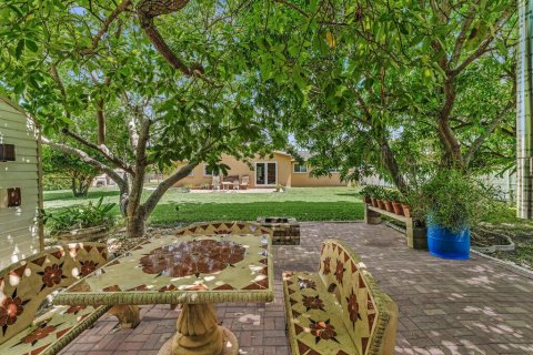Villa ou maison à vendre à Miami, Floride: 3 chambres, 167.69 m2 № 2397998 - photo 5