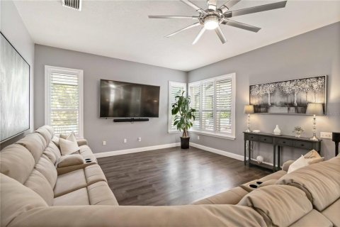 House in Wesley Chapel, Florida 5 bedrooms, 306.76 sq.m. № 1873621 - photo 12