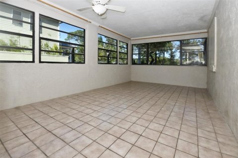 House in Orlando, Florida 2 bedrooms, 107.02 sq.m. № 2395941 - photo 17