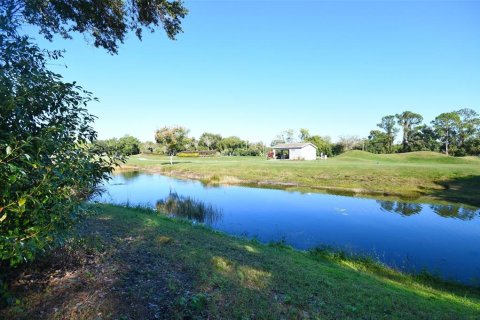 House in Orlando, Florida 2 bedrooms, 107.02 sq.m. № 2395941 - photo 28