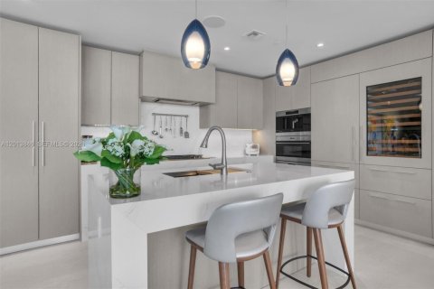 Copropriété à louer à Fort Lauderdale, Floride: 3 chambres, 232.35 m2 № 2171232 - photo 16