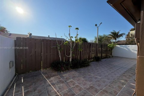 Adosado en alquiler en Miami, Florida, 3 dormitorios, 113.81 m2 № 2055554 - foto 26