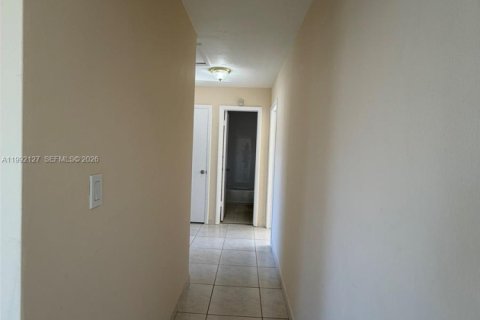 Adosado en alquiler en Miami, Florida, 3 dormitorios, 113.81 m2 № 2055554 - foto 11