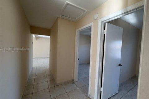 Adosado en alquiler en Miami, Florida, 3 dormitorios, 113.81 m2 № 2055554 - foto 16