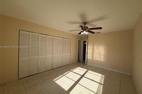 Adosado en alquiler en Miami, Florida, 3 dormitorios, 113.81 m2 № 2055554 - foto 13