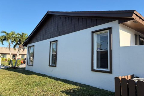 Adosado en alquiler en Miami, Florida, 3 dormitorios, 113.81 m2 № 2055554 - foto 4