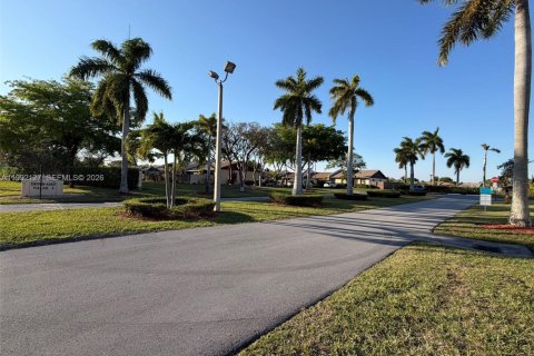 Adosado en alquiler en Miami, Florida, 3 dormitorios, 113.81 m2 № 2055554 - foto 29