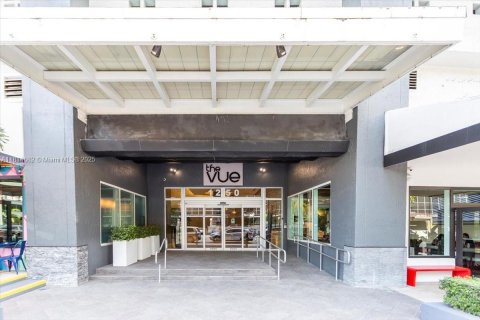 Condo in Miami, Florida, 1 bedroom № 1964859 - photo 19