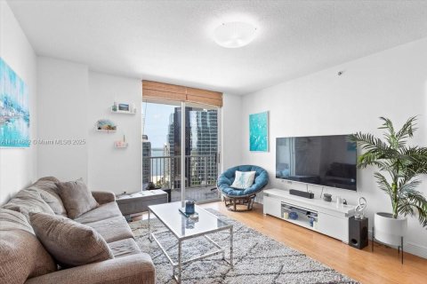 Condo in Miami, Florida, 1 bedroom № 1964859 - photo 9