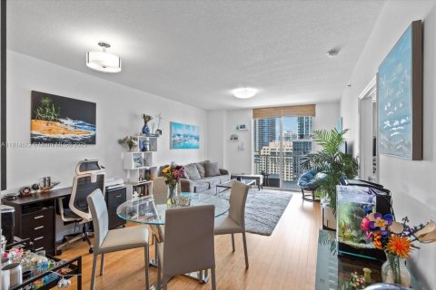 Condo in Miami, Florida, 1 bedroom № 1964859 - photo 2
