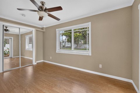 House in Jupiter, Florida 3 bedrooms, 122.91 sq.m. № 2185353 - photo 13