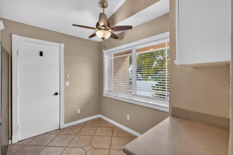 House in Jupiter, Florida 3 bedrooms, 122.91 sq.m. № 2185353 - photo 10