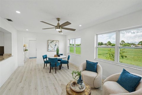 Villa ou maison à vendre à Pinellas Park, Floride: 2 chambres, 153.2 m2 № 2329580 - photo 15