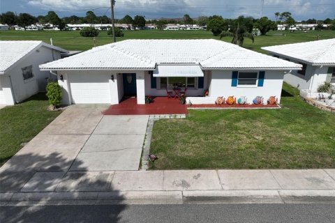 Casa en Pinellas Park, Florida 2 dormitorios, 153.2 m2 № 2329580