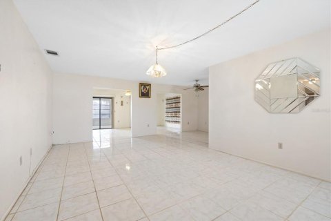 Casa en venta en North Port, Florida, 3 dormitorios, 133.04 m2 № 1434552 - foto 14