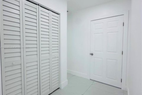Купить виллу или дом в Хайалиа, Флорида 4 спальни, 241.73м2, № 1785721 - фото 17