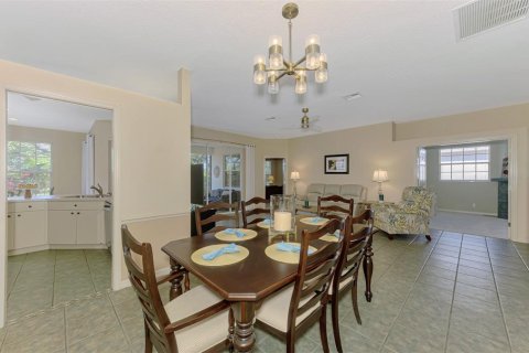 House in Nokomis, Florida 2 bedrooms, 157.28 sq.m. № 1654505 - photo 9