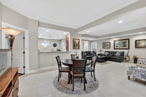 Condo in Weston, Florida, 2 bedrooms  № 2009779 - photo 3