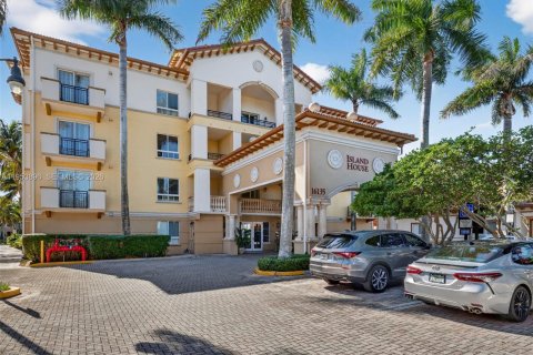 Condo in Weston, Florida, 2 bedrooms  № 2009779 - photo 2