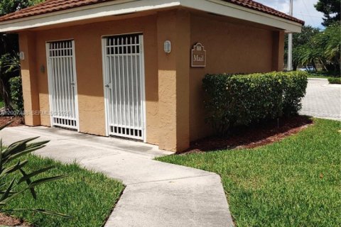 Copropriété à louer à Plantation, Floride: 2 chambres, 101.91 m2 № 2074856 - photo 10