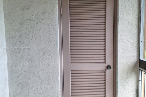Copropriété à louer à Plantation, Floride: 2 chambres, 101.91 m2 № 2074856 - photo 15