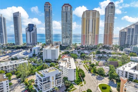 Снять в аренду кондоминиум в Санни-Айлс-Бич, Флорида 1 спальня, 86.4м2, № 1942567 - фото 26