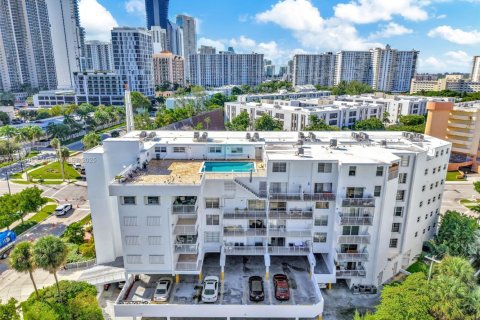 Снять в аренду кондоминиум в Санни-Айлс-Бич, Флорида 1 спальня, 86.4м2, № 1942567 - фото 27