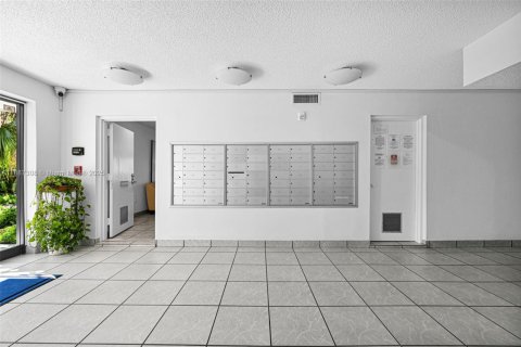 Снять в аренду кондоминиум в Санни-Айлс-Бич, Флорида 1 спальня, 86.4м2, № 1942567 - фото 19