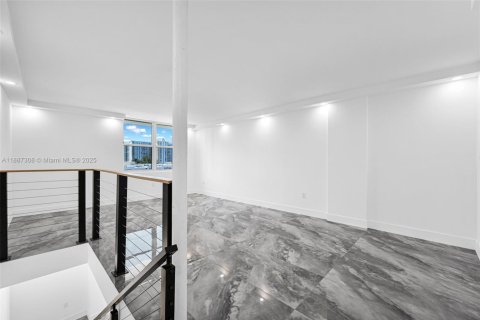 Снять в аренду кондоминиум в Санни-Айлс-Бич, Флорида 1 спальня, 86.4м2, № 1942567 - фото 9