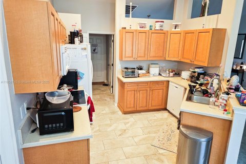 Купить виллу или дом в Кейп-Корал, Флорида 3 спальни, № 2016026 - фото 11