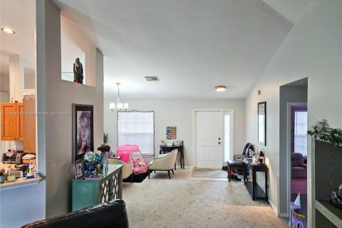 Купить виллу или дом в Кейп-Корал, Флорида 3 спальни, № 2016026 - фото 7