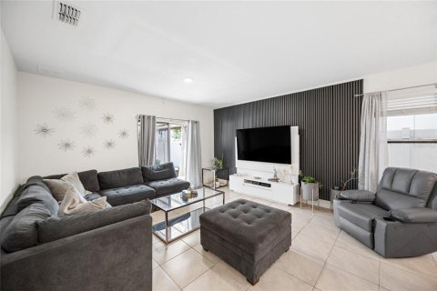 Villa ou maison à vendre à Ocoee, Floride: 5 chambres, 227.33 m2 № 2275484 - photo 16