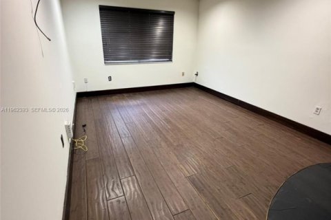 Adosado en alquiler en Pembroke Pines, Florida, 2 dormitorios, 108.6 m2 № 2024919 - foto 9