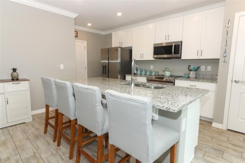 House in Mascotte, Florida 4 bedrooms, 248.61 sq.m. № 1538410 - photo 5