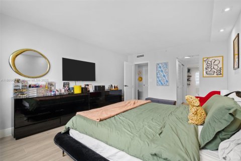 Condominio en venta en Miami Beach, Florida, 2 dormitorios, 98.57 m2 № 1695409 - foto 15