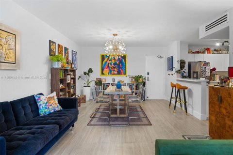 Condominio en venta en Miami Beach, Florida, 2 dormitorios, 98.57 m2 № 1695409 - foto 23