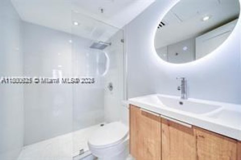 Condominio en venta en Miami Beach, Florida, 2 dormitorios, 98.57 m2 № 1695409 - foto 2