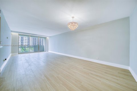 Condominio en venta en Miami Beach, Florida, 2 dormitorios, 98.57 m2 № 1695409 - foto 11