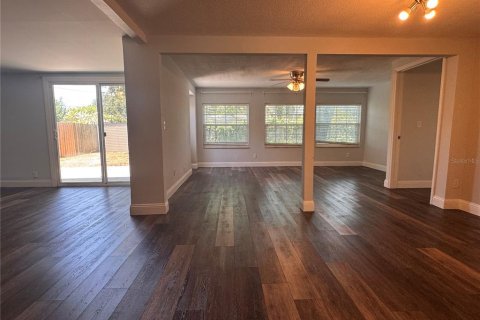 House in Dunedin, Florida 3 bedrooms, 174.01 sq.m. № 2223141 - photo 30