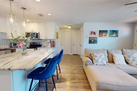 House in Dunedin, Florida 3 bedrooms, 174.01 sq.m. № 2223141 - photo 19