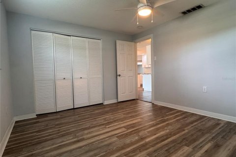 House in Dunedin, Florida 3 bedrooms, 174.01 sq.m. № 2223141 - photo 24