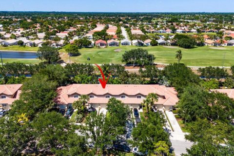 Touwnhouse à vendre à Boynton Beach, Floride: 3 chambres, 133.87 m2 № 2077648 - photo 2