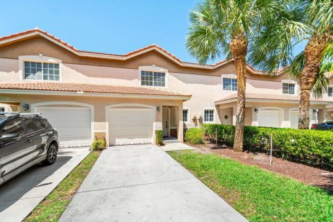 Touwnhouse à vendre à Boynton Beach, Floride: 3 chambres, 133.87 m2 № 2077648 - photo 4